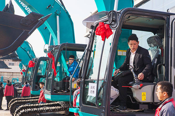 十年相随，，，，成绩相互，，，，来听听币游国际智能挖掘机客户的真实声音