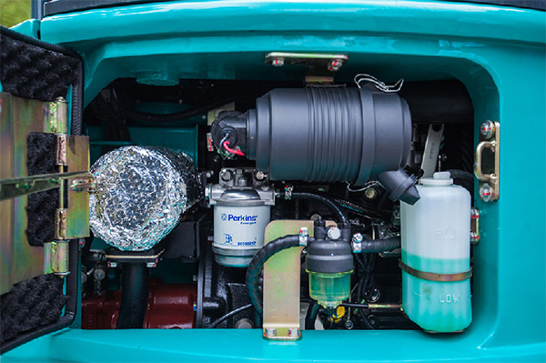 “C位”出道 14.5万元币游国际智能微挖18UB等你开回家