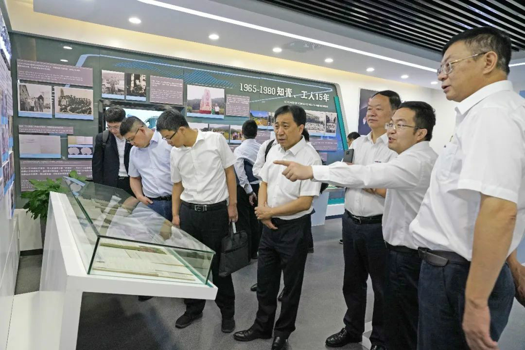 中铁装备赵华总司理莅临币游国际智能交流