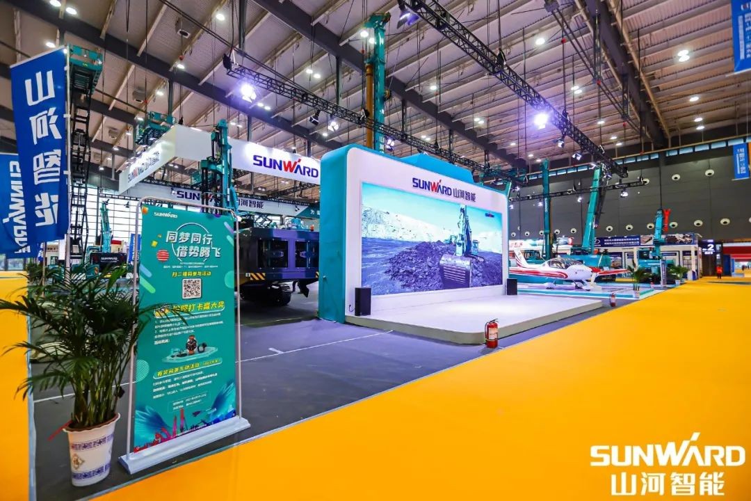 “币游国际绿”亮相长沙国际工程机械展，，，，，，50余款产品尽显币游国际智能立异实力