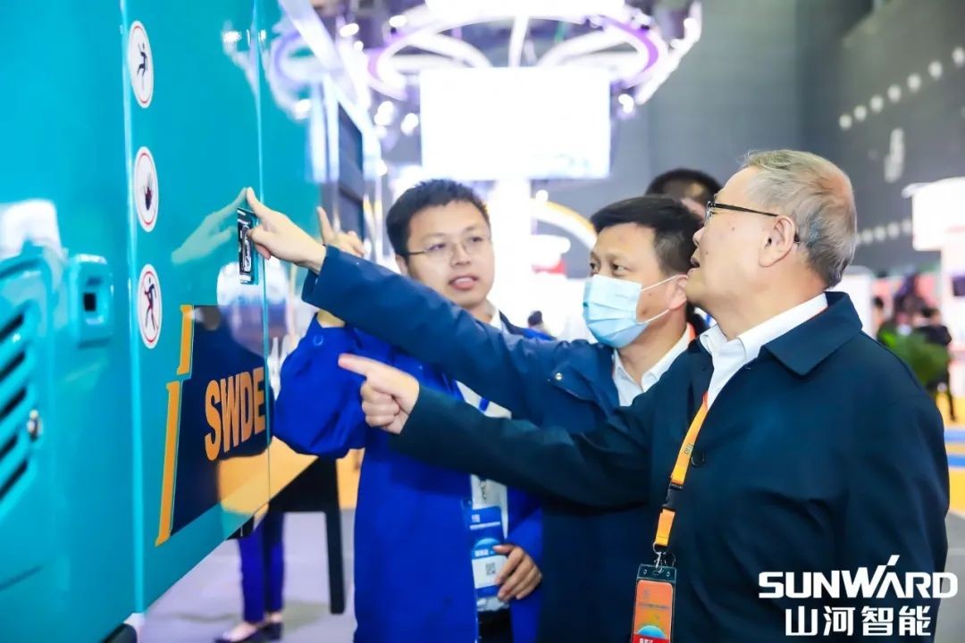 “币游国际绿”亮相长沙国际工程机械展，，，，，，50余款产品尽显币游国际智能立异实力