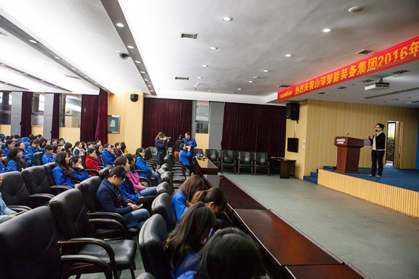 欢度三八节温暖币游国际家