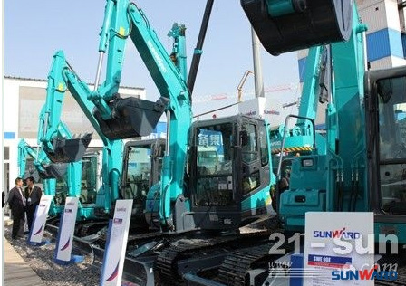 币游国际智能何清华：潜心追求“币游国际之路”