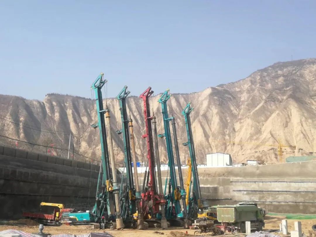 金戈铁马工程路 风雨无阻选币游国际