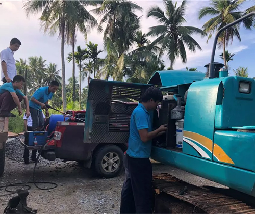 作为村里的创富标杆，，，，，，陈老板的∶院爱将”事实是谁？？？？？