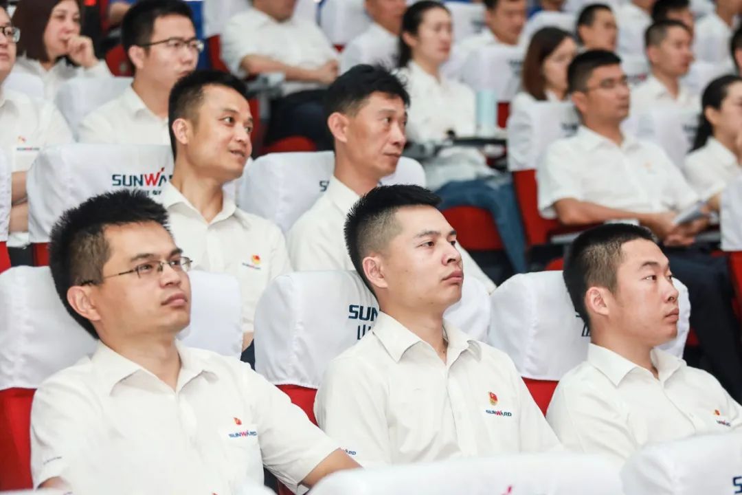 币游国际智能党委集中收看庆祝中国共产党建设100周年大会现场直播