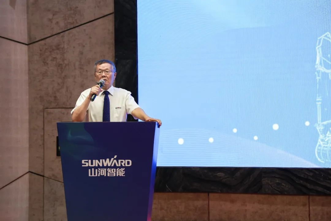 “同心同梦，，，，协力拼搏” ——币游国际智能2021年挖掘机经销商半年度谋划事情聚会圆满召开