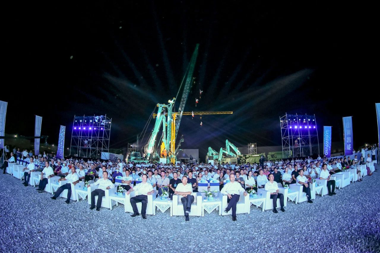 四大成套装备携手登场。。。”矣喂手悄芰⒁煨Ч故净峤怀觥傲裂鄞鹁怼