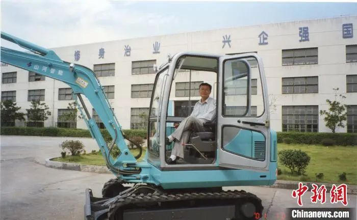 媒体聚焦 | 中新社专访——币游国际智能首创人何清华：向着太阳奔驰的筑梦人