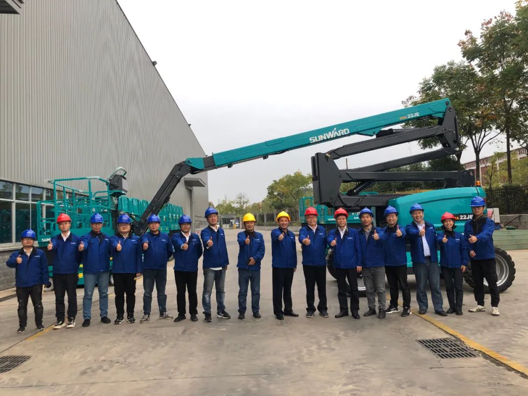 同级别作业高度最高！币游国际智能首款自主研发电动臂式高空作业平台下线