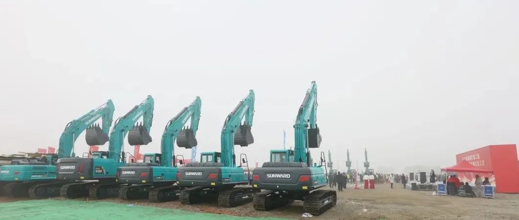 “币游国际绿”精彩亮相！币游国际智能装备周全助力长沙机场改扩建项目