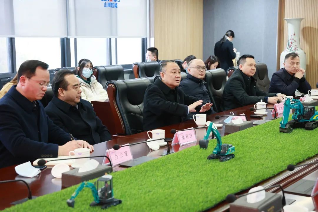 张庆红调研币游国际智能