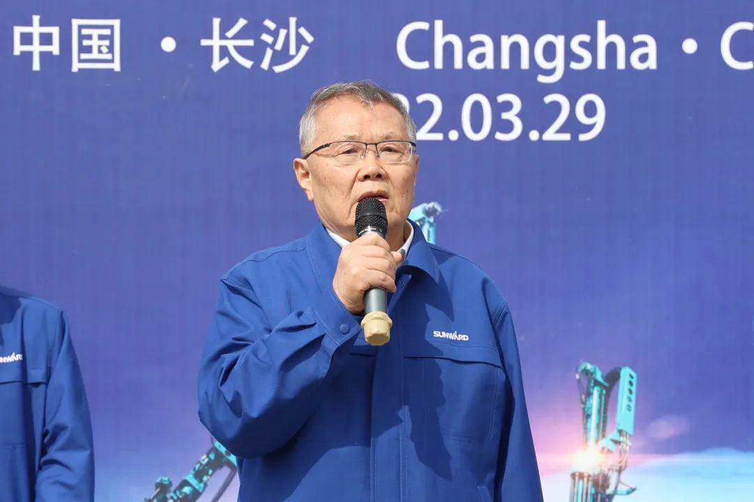 征战全球市。。。。。”矣喂手悄茉溲易氨概糠⒒