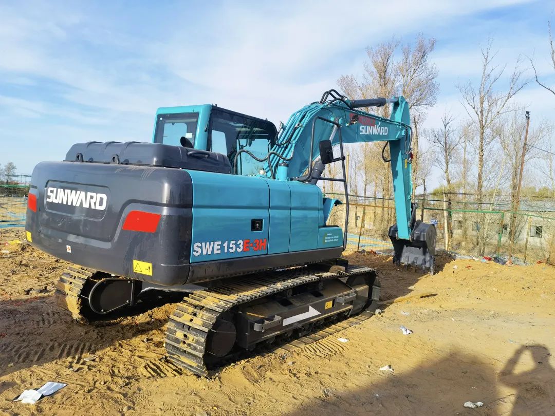 冲、冲、冲！带您感受币游国际智能挖掘机火热交机时刻