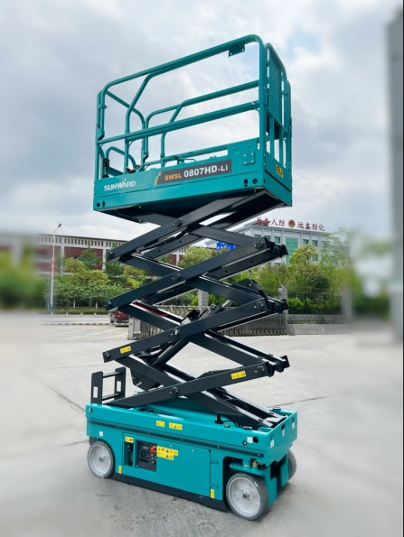 与“锂”相约，，，助力“双碳”！币游国际智能全系列锂电剪叉式高空作业平台周全进军市场