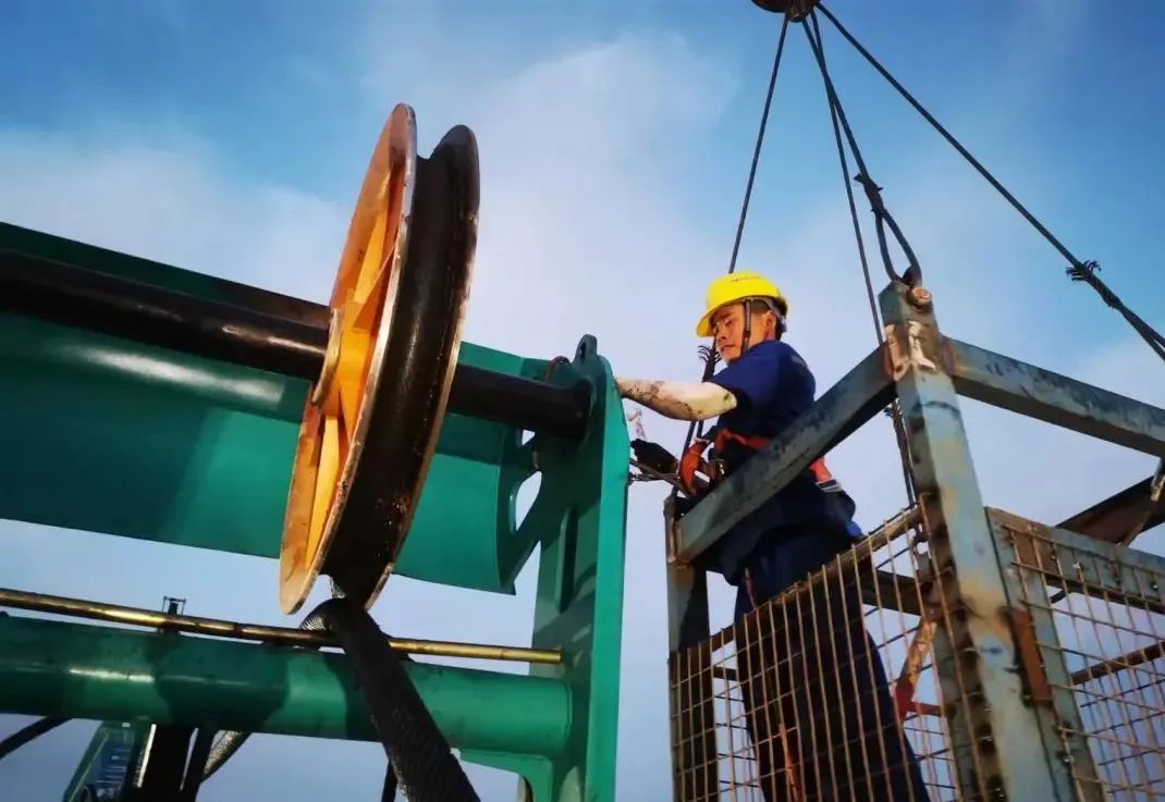 “创立施工事业！”他们和币游国际智能“超等桩备”一起助建燕矶长江大桥