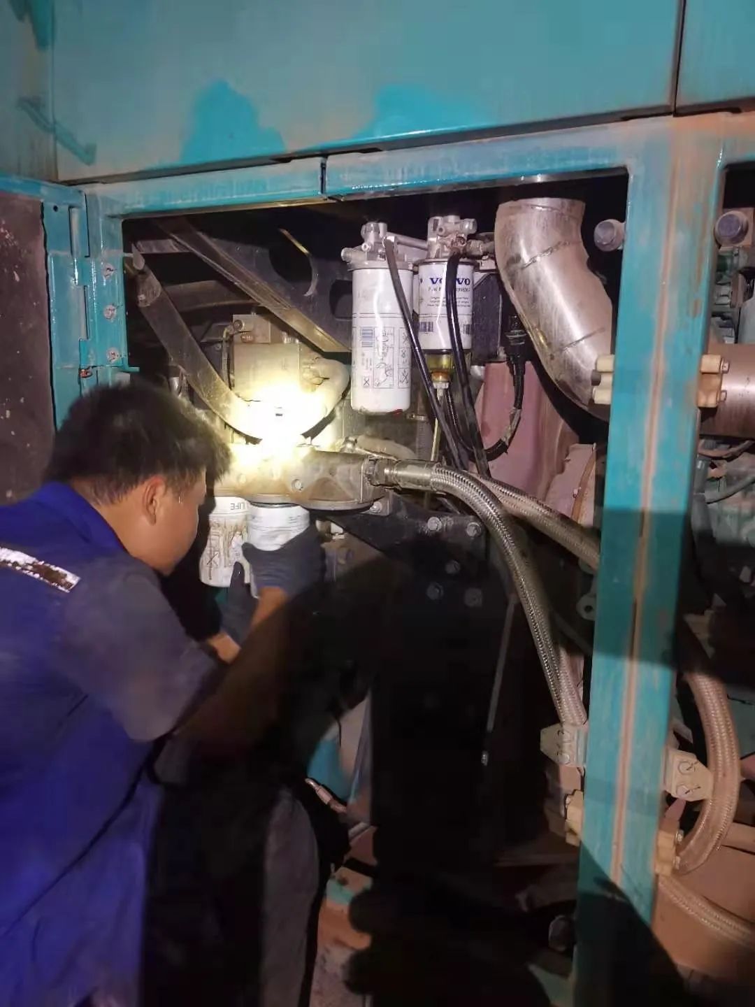 “创立施工事业！”他们和币游国际智能“超等桩备”一起助建燕矶长江大桥