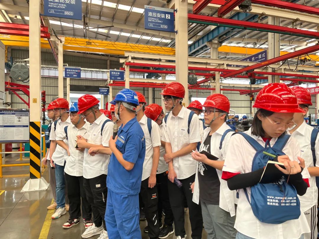 校招 | 盛夏七月，，，，这群“向着太阳奔驰”的少年来币游国际智能啦！