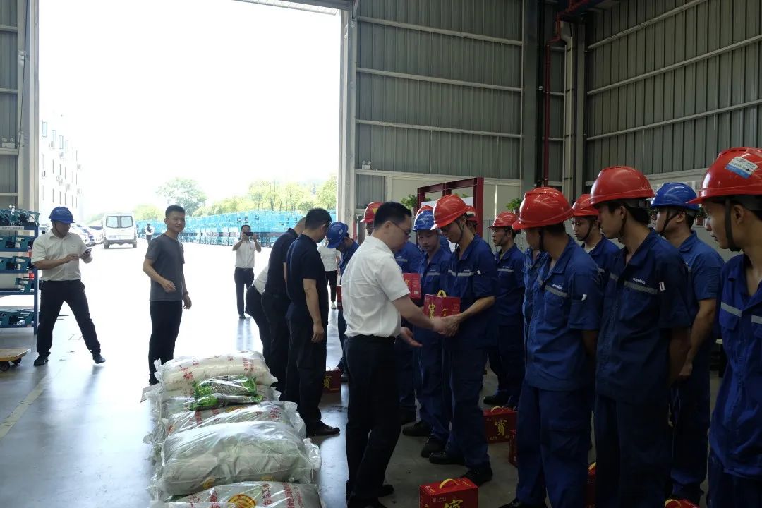 长沙市总工会慰问币游国际智能一线员工