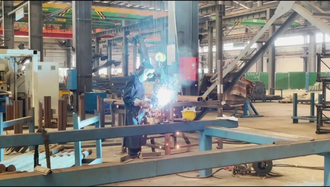 图集 | 战高温，，，，，迎“烤”验！币游国际人在行动