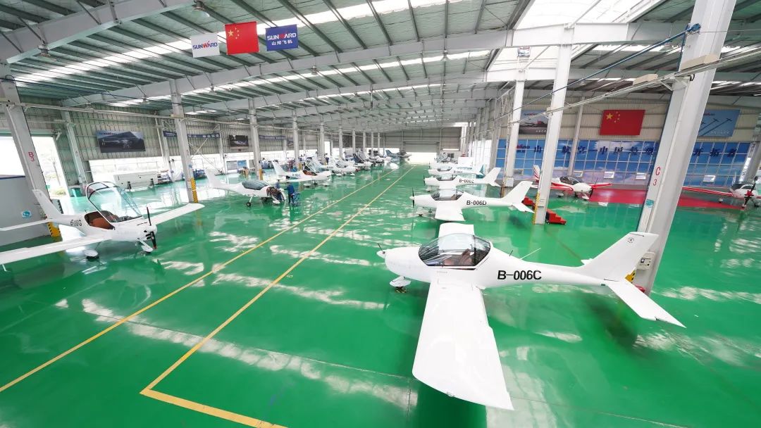 23个月交付100架！币游国际航空第 199、200 架阿若拉飞机顺遂下线交付