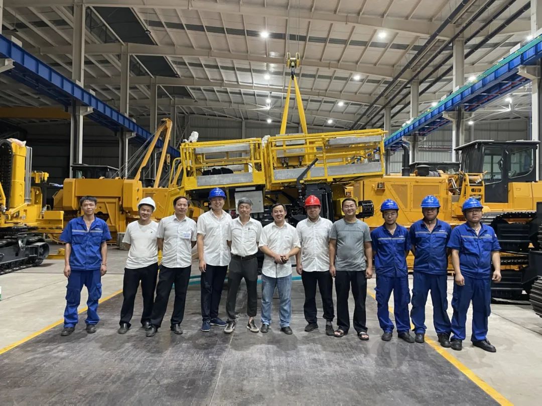 为铁路运输保驾护航！币游国际智能自主研制首套三平台作业装置乐成交付