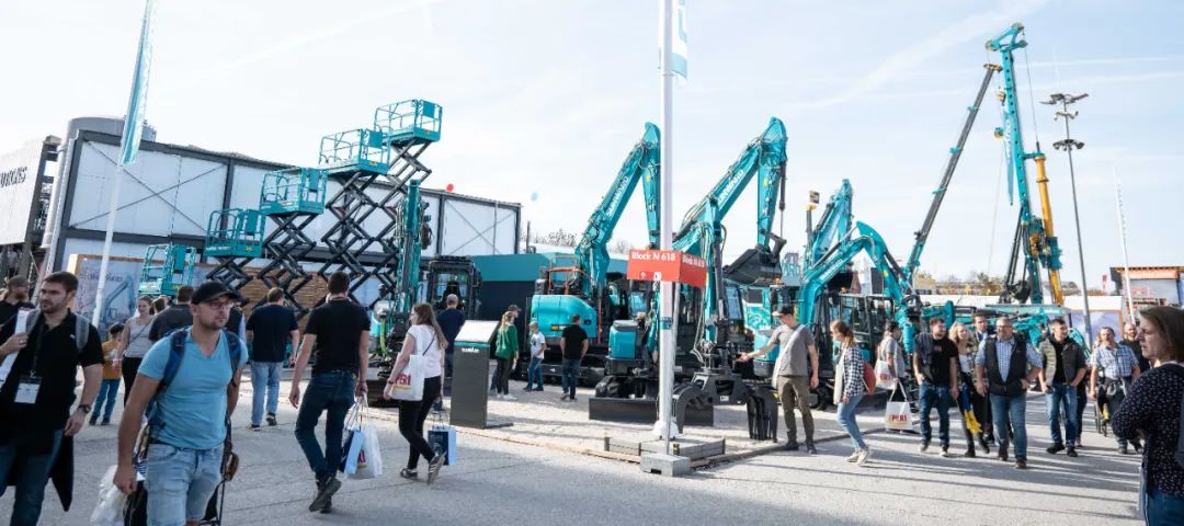 Bauma 2022 | 一组火热现场图带您重温币游国际智能德国宝马展之旅