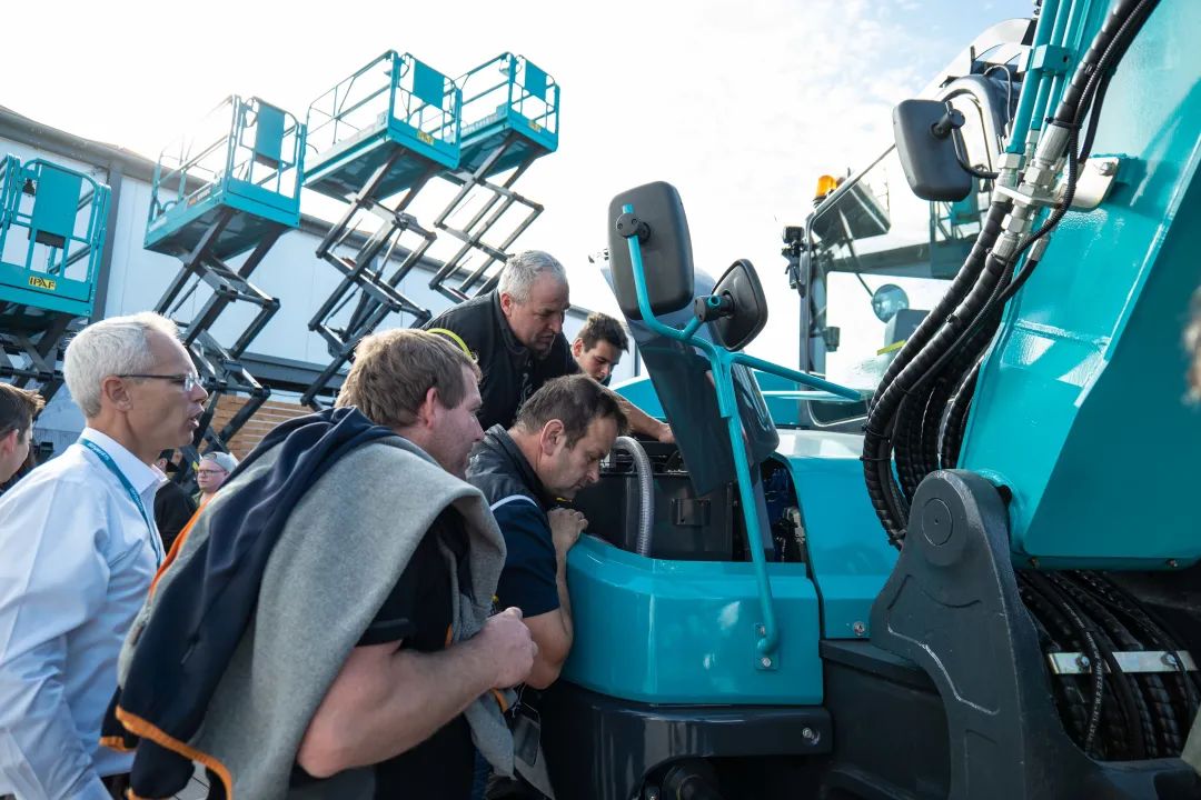 Bauma 2022 | 一组火热现场图带您重温币游国际智能德国宝马展之旅