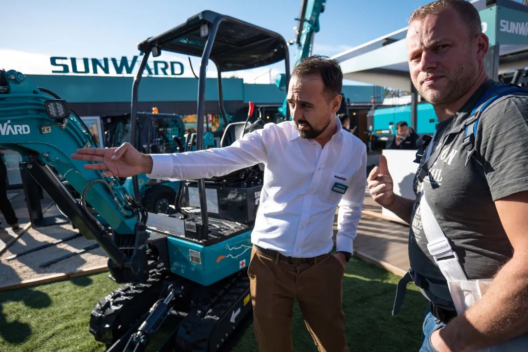 Bauma 2022 | 一组火热现场图带您重温币游国际智能德国宝马展之旅