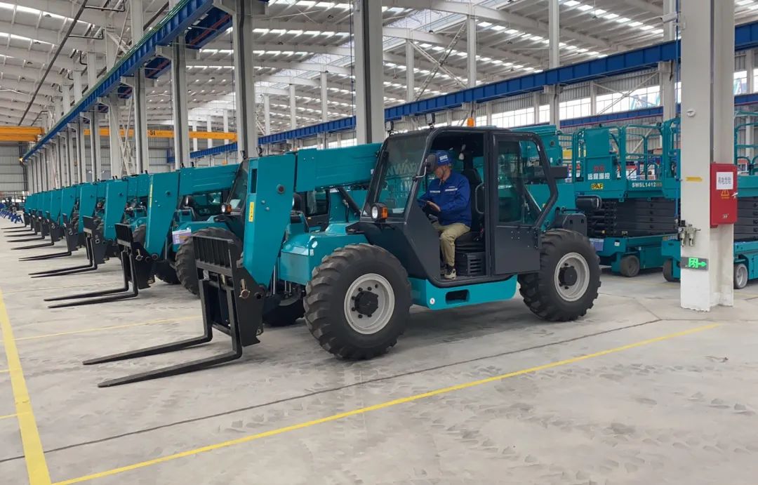 吹响复工“冲锋号”，，，，，全力冲刺“开门红”！币游国际智能高空机械复工复产举行时