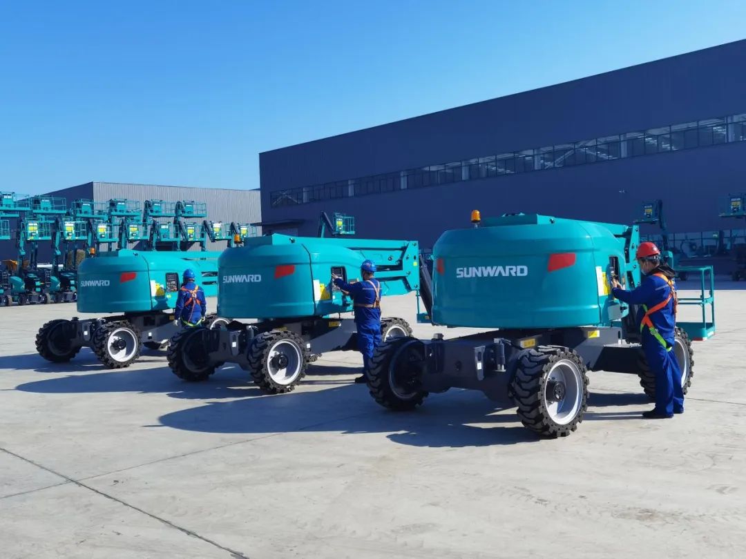 吹响复工“冲锋号”，，，，，全力冲刺“开门红”！币游国际智能高空机械复工复产举行时