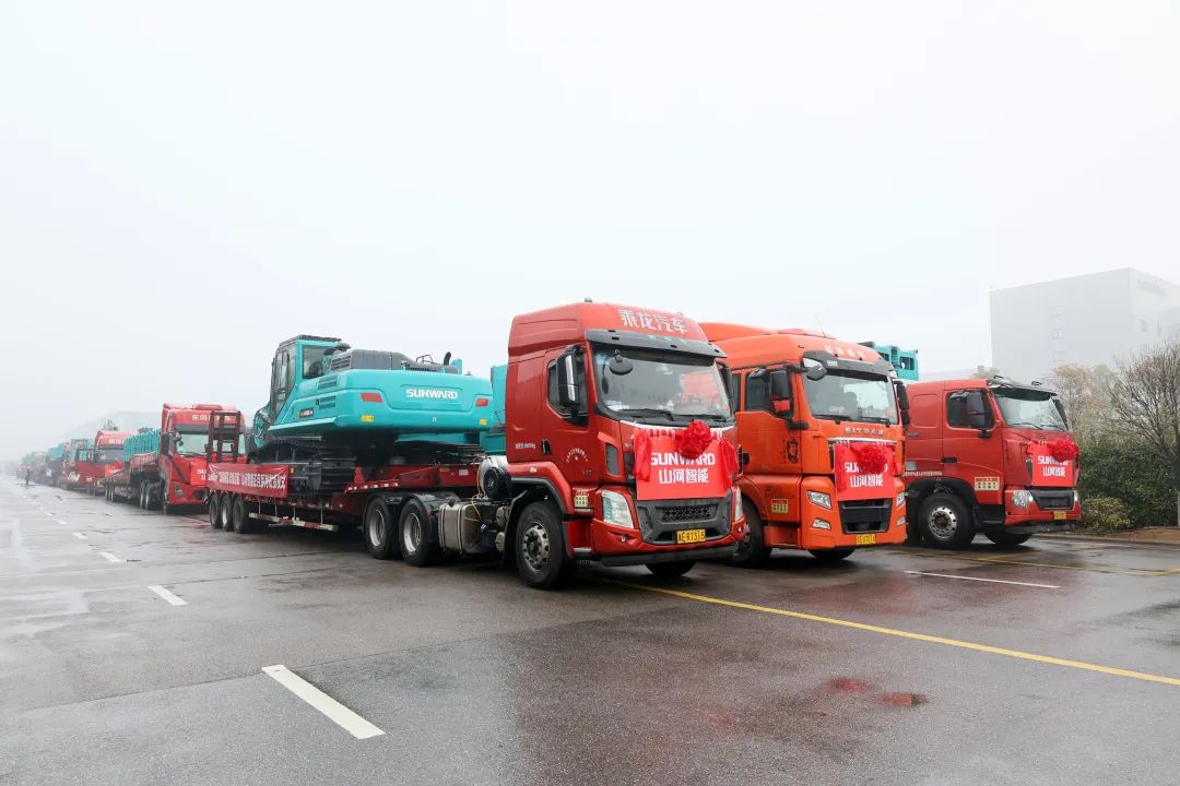 新局新篇，，，，，宏兔启航！币游国际智能超200台套装备集中发货