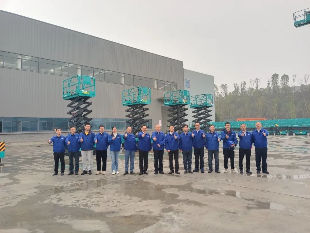 出厂即“出道”！币游国际智能首款履带剪叉式高空作业平台批量上市