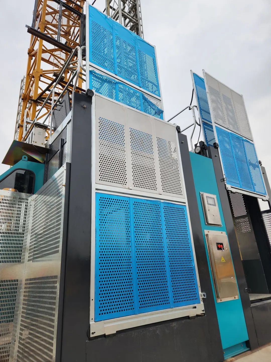 科技显能、再添新品！币游国际江麓智能施工升降机乐成下线