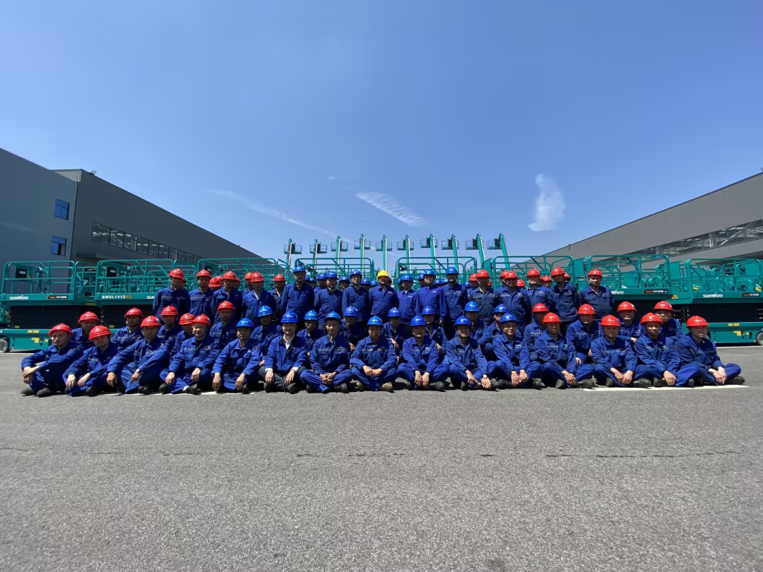 长沙市召开庆祝“五一”国际劳动节大会，，，，，，币游国际智能1小我私家1整体获表扬！