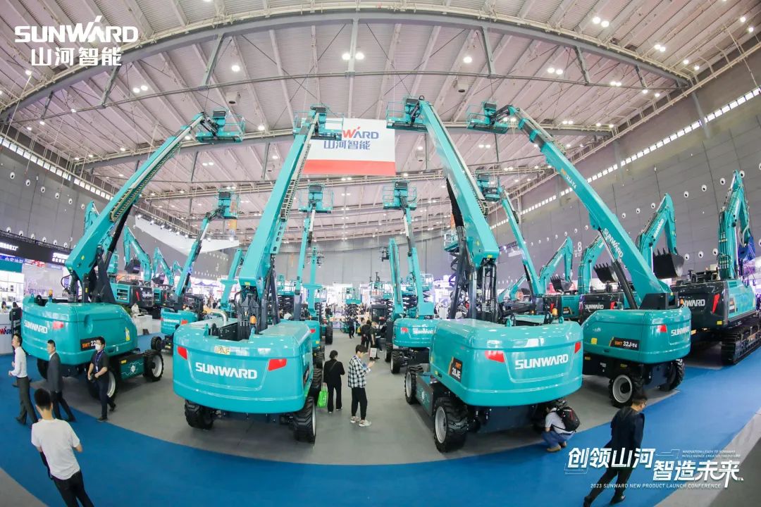 聚焦电动化、智能化！币游国际智能全系列高空机械产品亮相长沙展