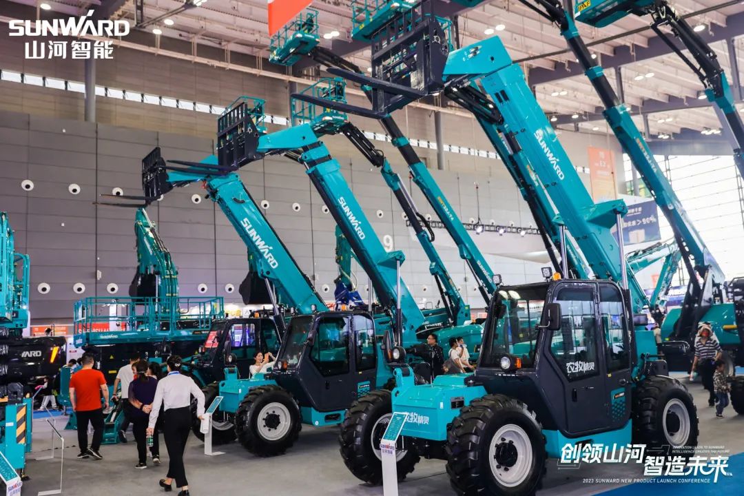 聚焦电动化、智能化！币游国际智能全系列高空机械产品亮相长沙展