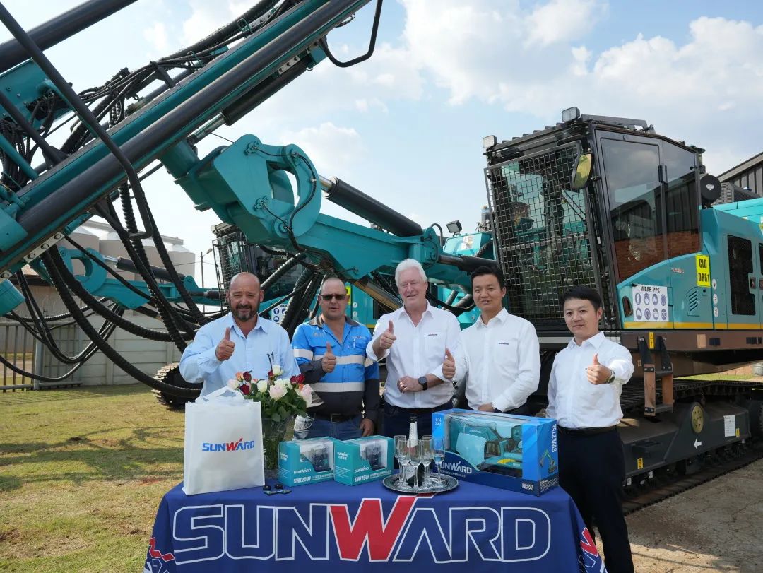 上岸南非，，，币游国际智能新型凿岩利器交付客户