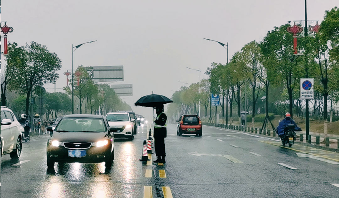 劳动庆幸，，，，创立伟大！纪录那些通俗且伟大的劳动瞬间