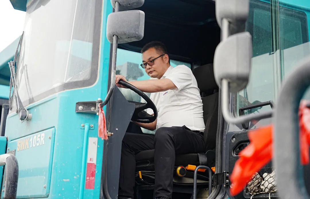 一连助力“双碳”目的，，，币游国际巨鼎LNG矿卡在辽宁批量应用