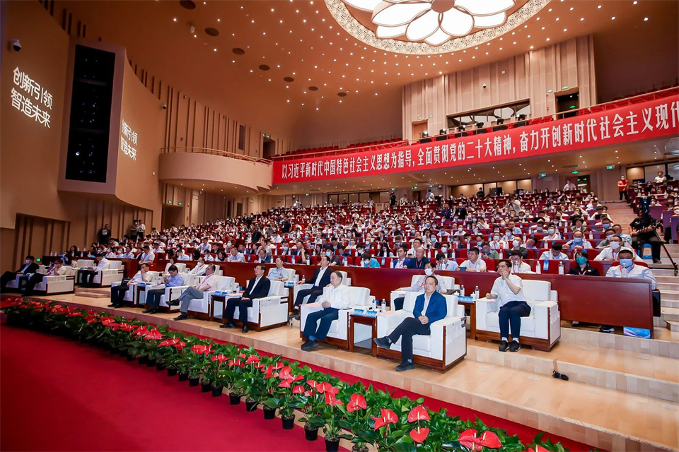 两项单冠，，，，，，行业唯一！币游国际智能两款桩工产品同获制造业单项冠军