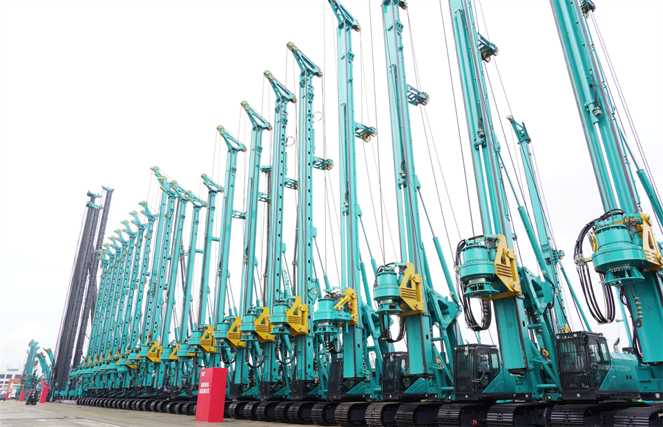 两项单冠，，，，，，行业唯一！币游国际智能两款桩工产品同获制造业单项冠军