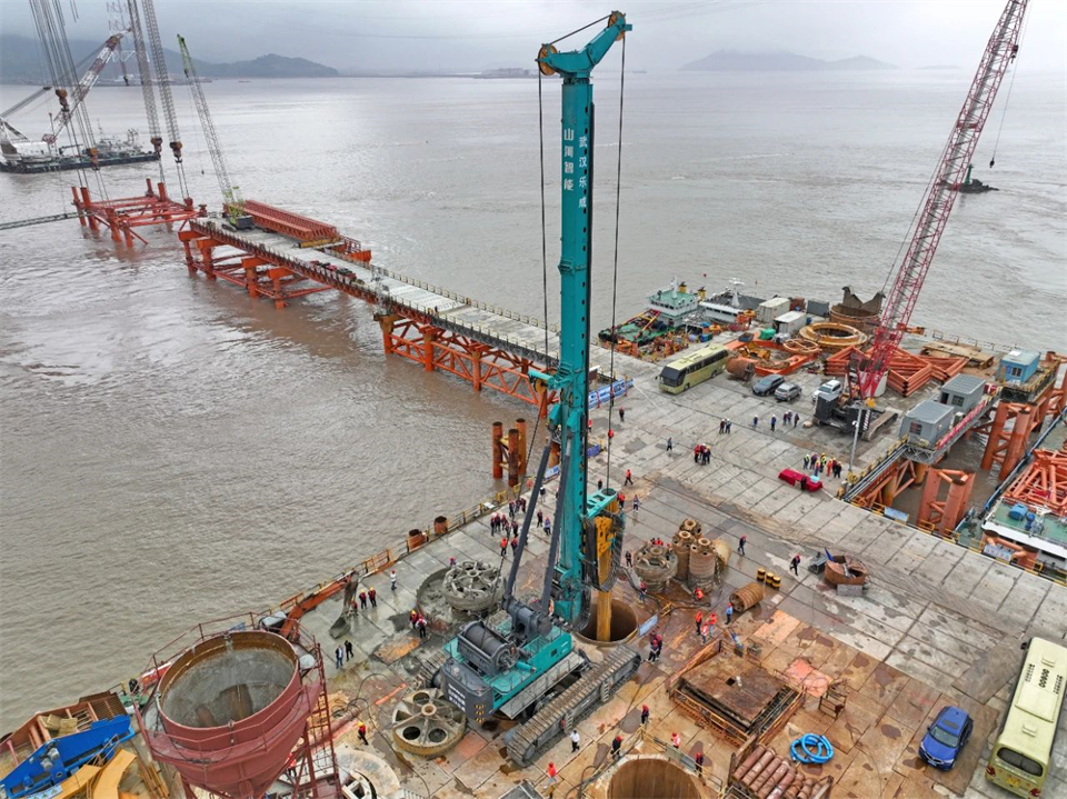 两项单冠，，，，，，行业唯一！币游国际智能两款桩工产品同获制造业单项冠军