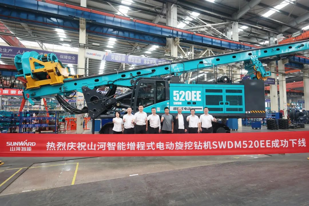 助力“双碳”、绿动未来！币游国际智能增程式电动旋挖钻机、液压混淆动力旋挖钻机齐交付