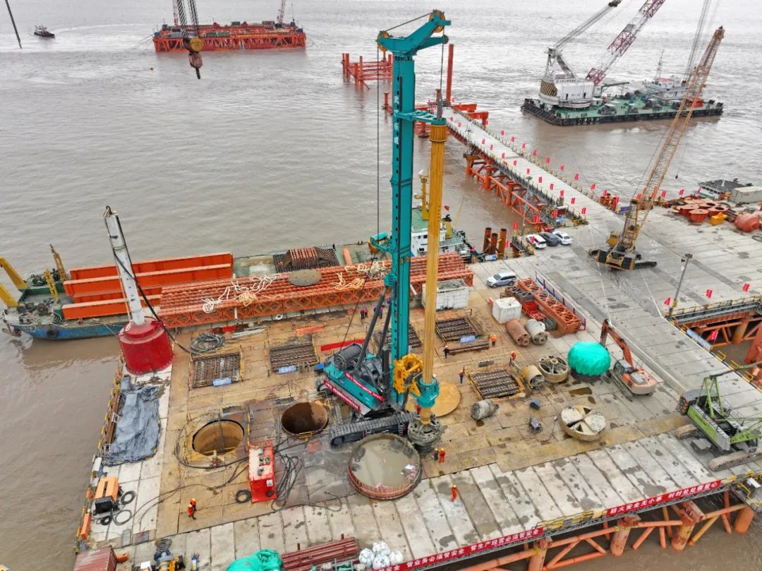 新战绩+1！币游国际智能超等旋挖钻机创6.3米直径钻孔新纪录