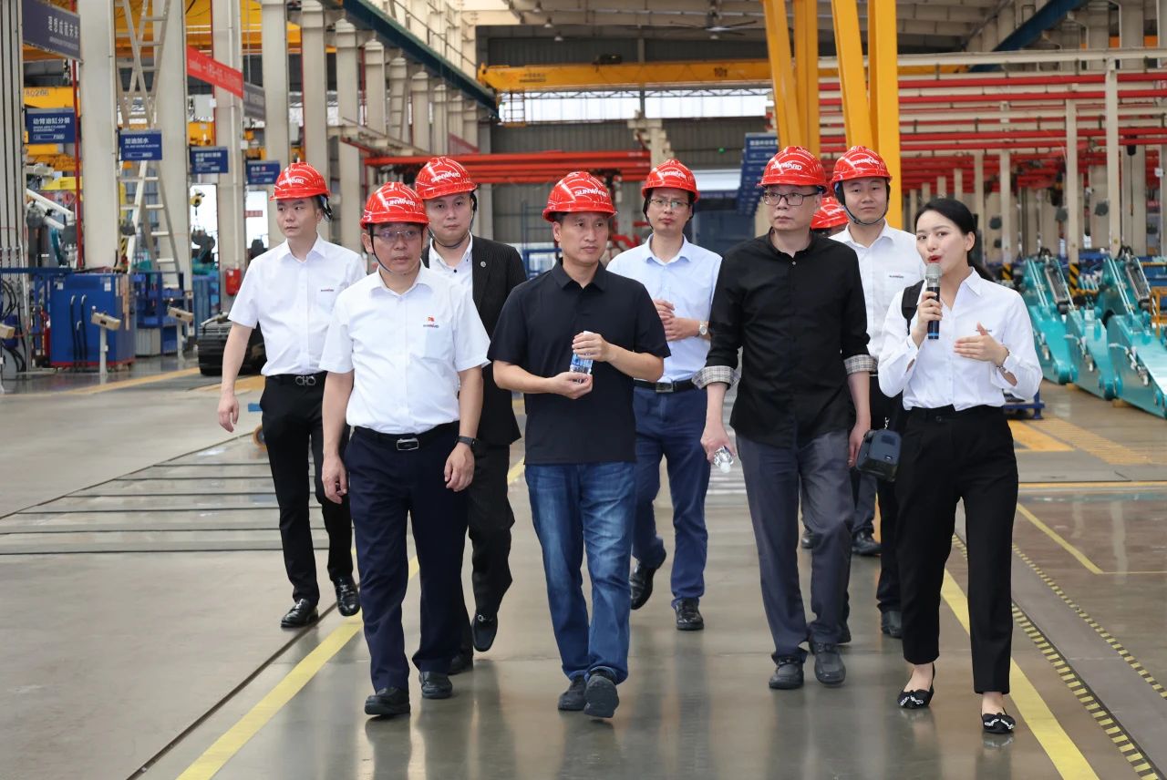 永青科技集团董事长胡晓东带队到访币游国际智能