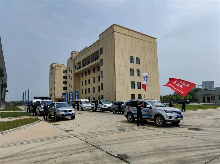 热情似火，，，效劳加码！币游国际智能基础装备效劳万里行为您保驾护航