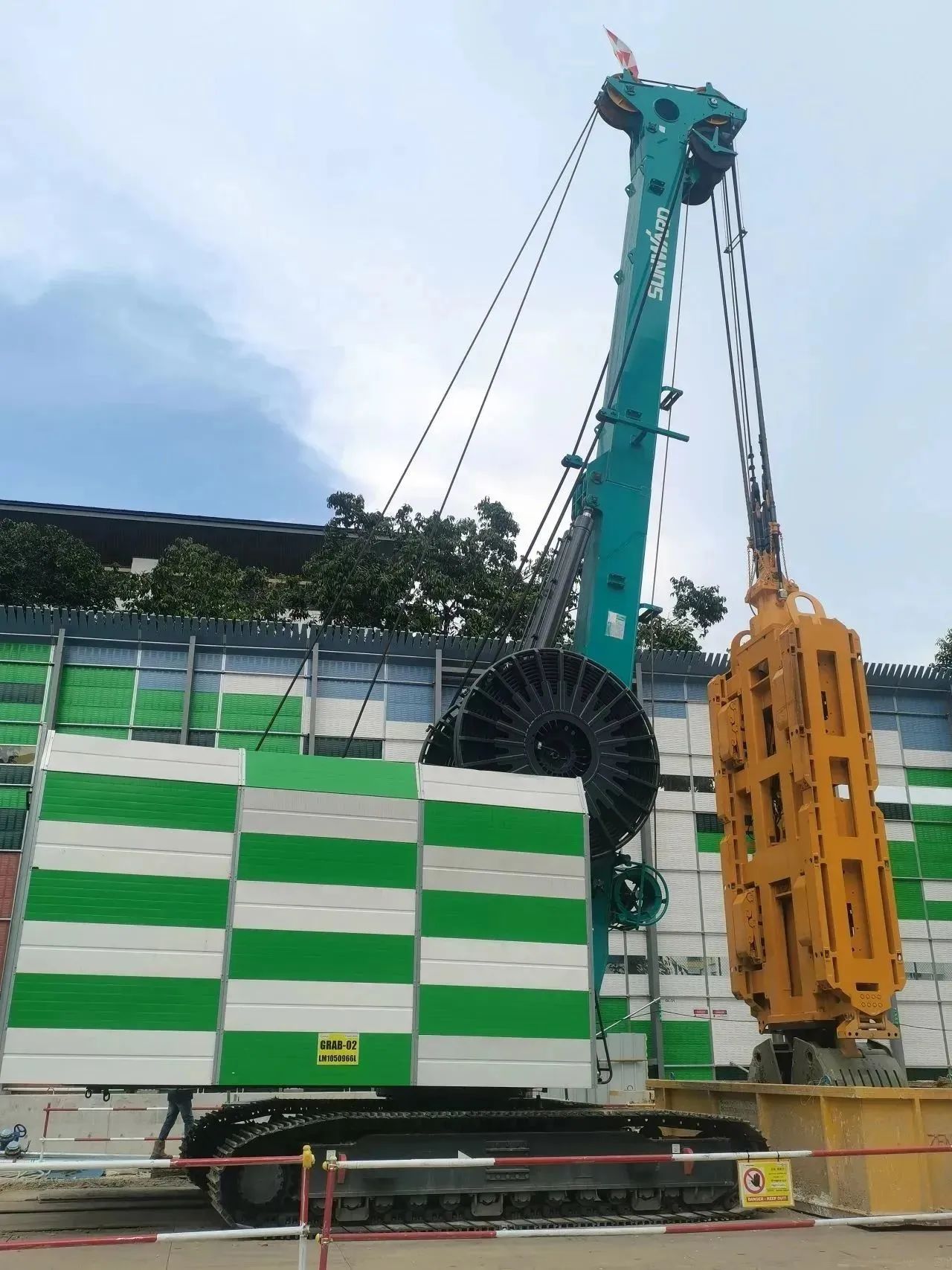 助力海内国际重大工程！币游国际智能液压抓斗实力“出圈”