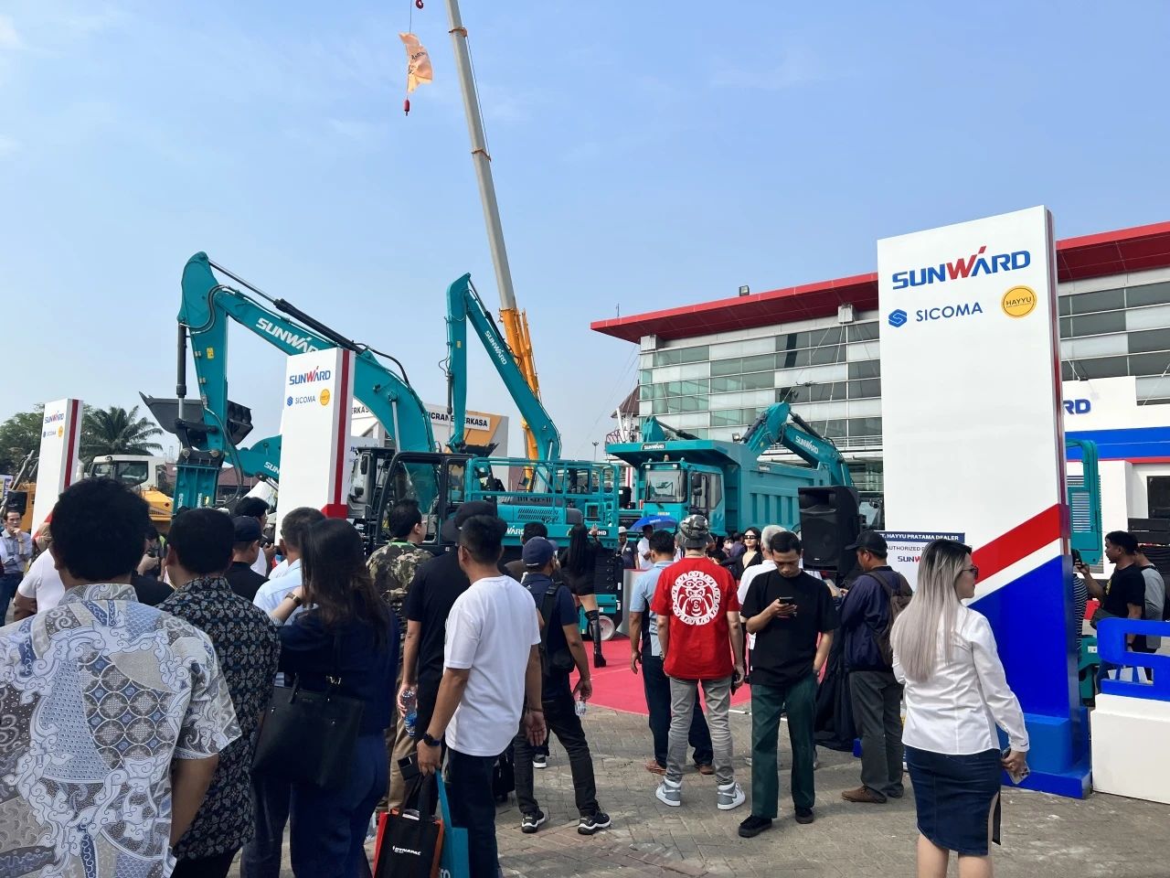 深耕细作，，，，，逆势增添！币游国际智能艳服亮相印尼雅加达矿业展