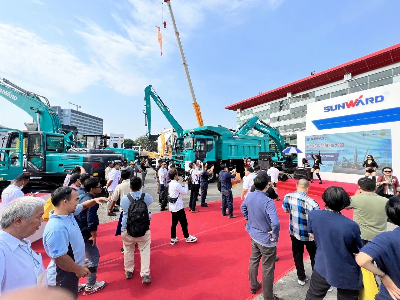 深耕细作，，，，，逆势增添！币游国际智能艳服亮相印尼雅加达矿业展